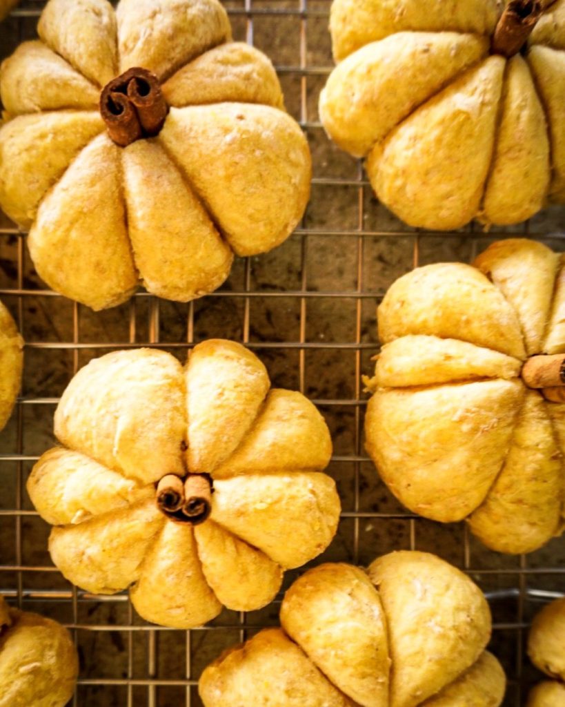 close up with cinnamon stick