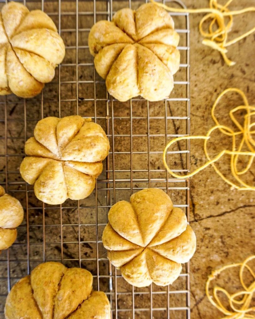 twine taken off buns