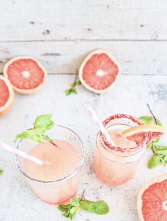 grapefruit cocktail and mocktail