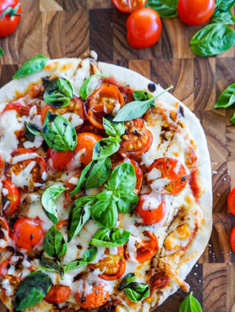 caprese pizza