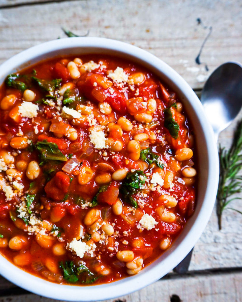 Rosemary white bean tomato stew - another healthy recipe by Familicious