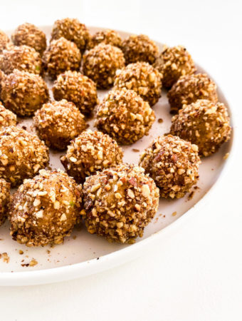 close up plate with apple pie bites