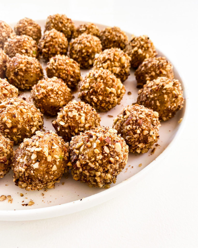 close up plate with no bake apple pie bites